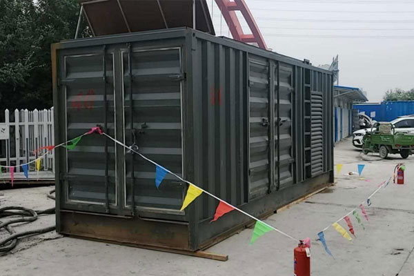 临潭发电机租赁空气滤清器多久更换一次?